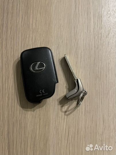 Смарт ключ Lexus
