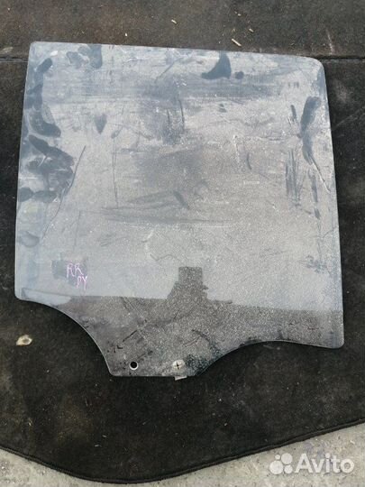 Стекло заднее правое Mazda Demio DY3W