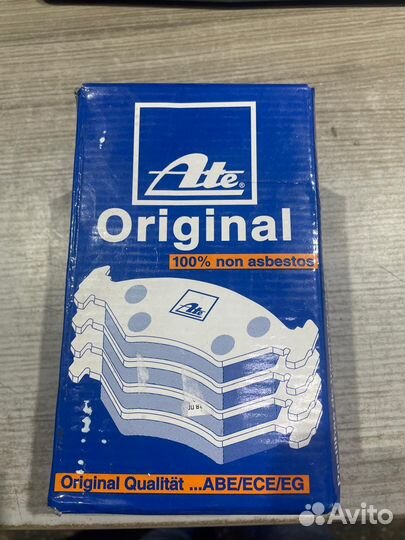 Передние тормозные колодки (новые) BMW E90/E91/E92