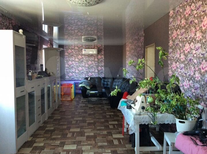 Дом 371 м² на участке 15 сот.