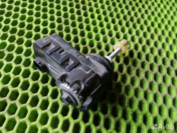 Моторчик корректора фары для Kia RIO 2017-2020