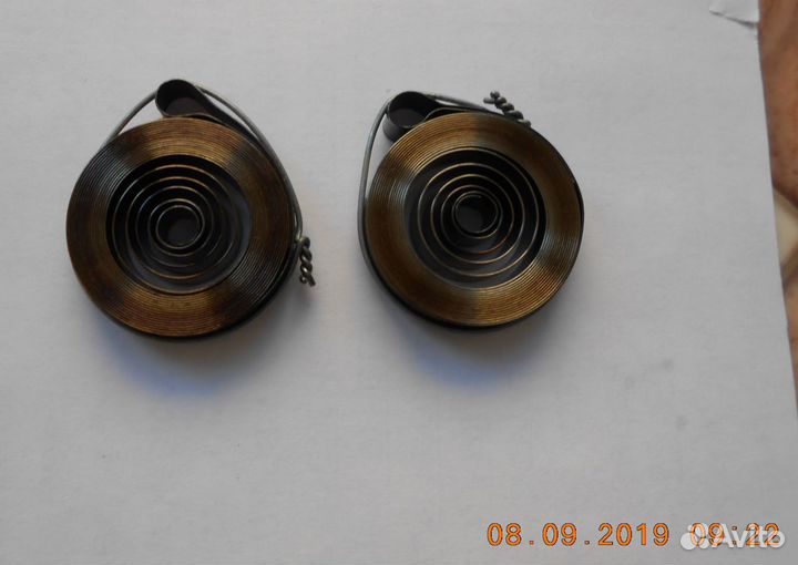 Заводные пружины к будильнику