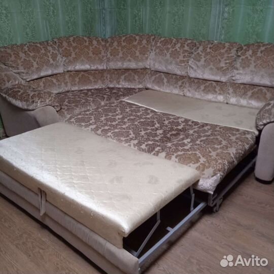 Угловой диван бу