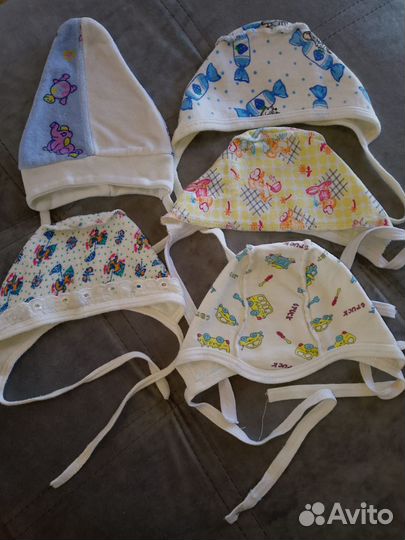 Шапочки- чепчики для новорождённых