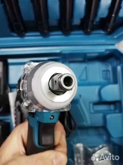 Винтоверт шуруповёрт ударный аккумуляторный Makita