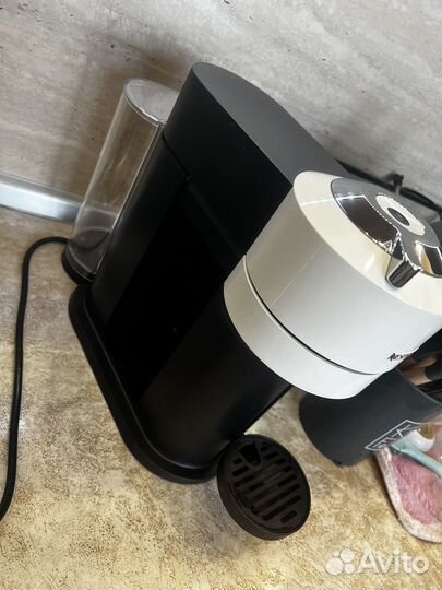 Кофемашина капсульная De'Longhi Nespresso Vertuo