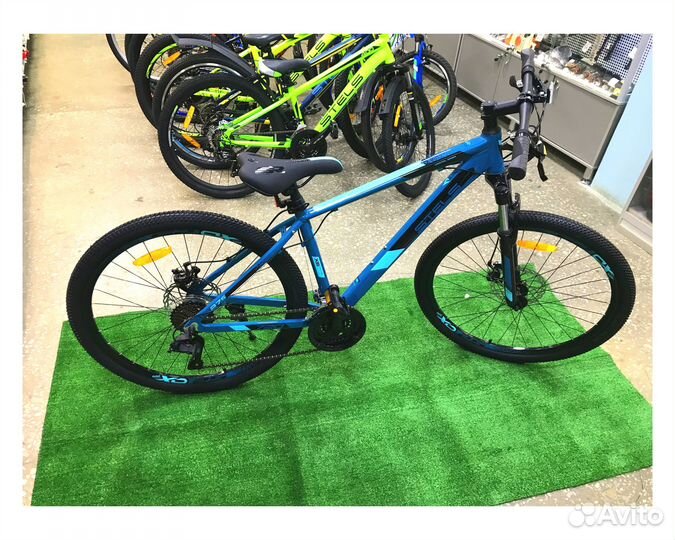 Велосипед горный Stels Navigator 720 MD 27.5