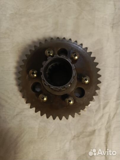 Шестерни кпп снегохода Arctic-Cat