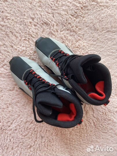 Лыжные ботинки fischer женские