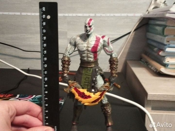 Фигурка подвижная Кратоса из игры God of War