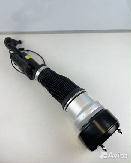 Передняя пневмостойка Mercedes W221 4 Matic