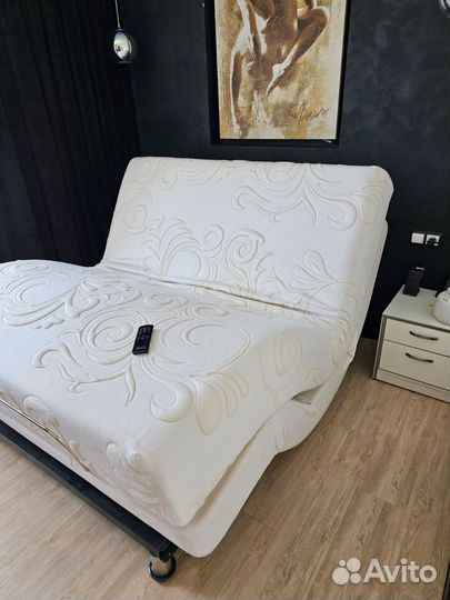 Кровать двухспальная