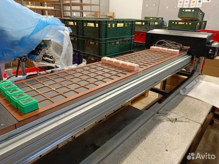 Плоттер для печати пищевыми чернилами 