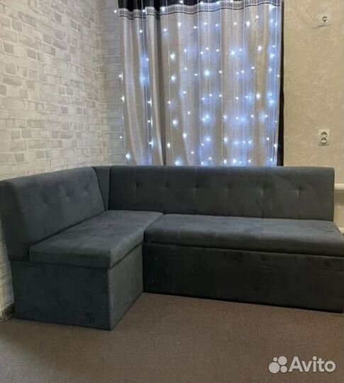 Диван кухонный угловой с ящиками и спальным местом