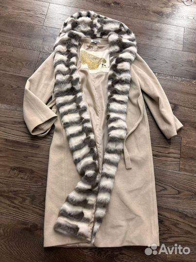 Victoria A пальто 42