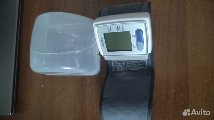 Тонометр на запястье
