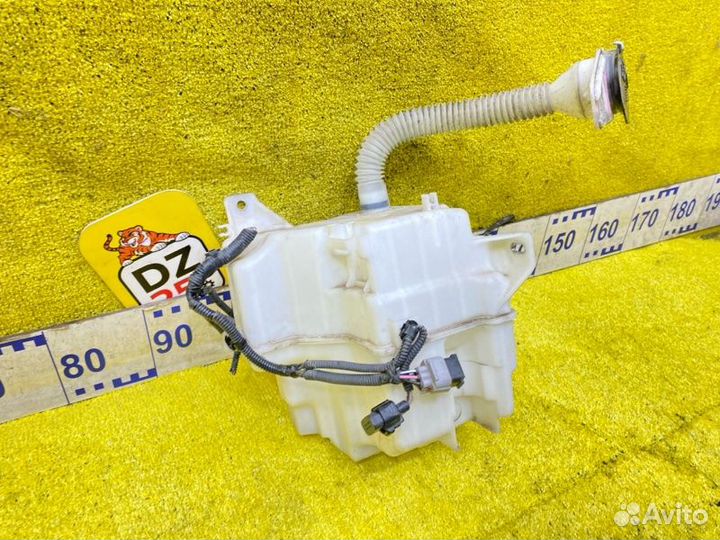 Бачок стеклоомывателя передний Lexus