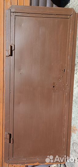 Дверь входная металлическая