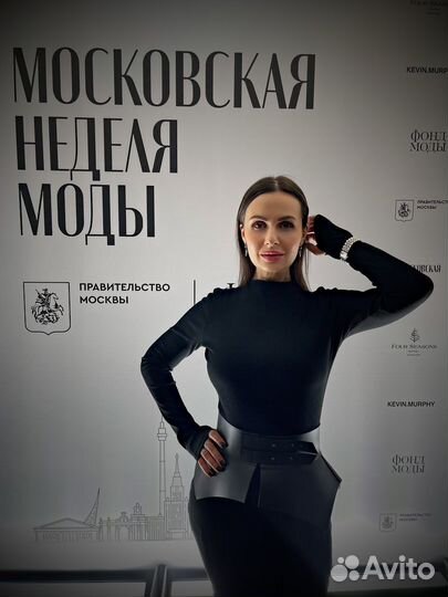 Стилист-имиджмейкер