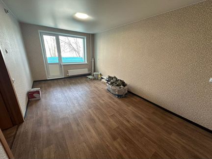 2-к. квартира, 49,5 м², 1/10 эт.