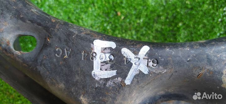 Рычаги комплект передние Ford Explorer U251 sohc