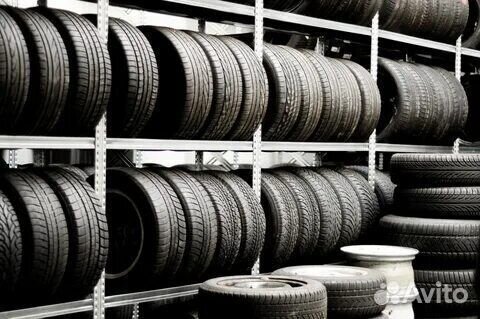 Bridgestone Blizzak VRX 215/55 R17