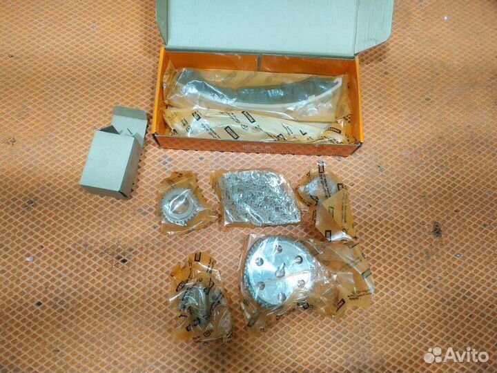 Комплект цепи грм