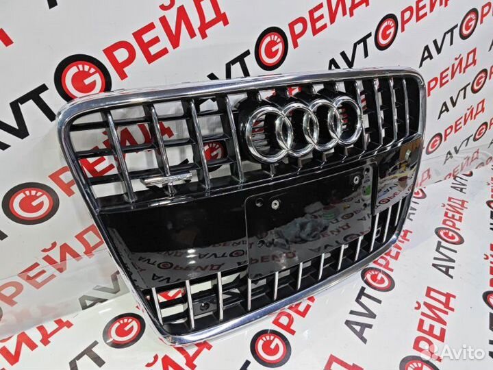 Решетка радиатора Audi Q7 4L cjtc 02.05.2012