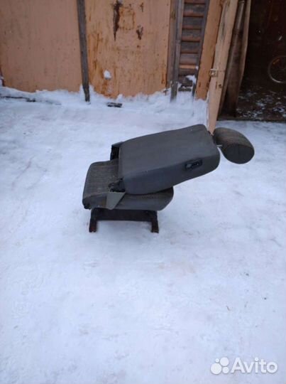 Продам пассажирские сиденья Volkswagen т4.3шт