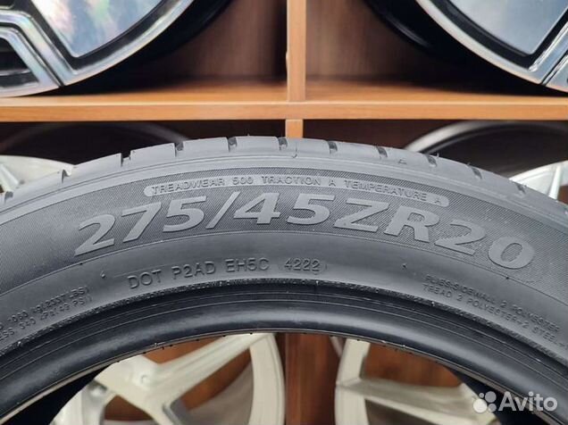 Delinte DS8 Desert Storm II 275/45 R20