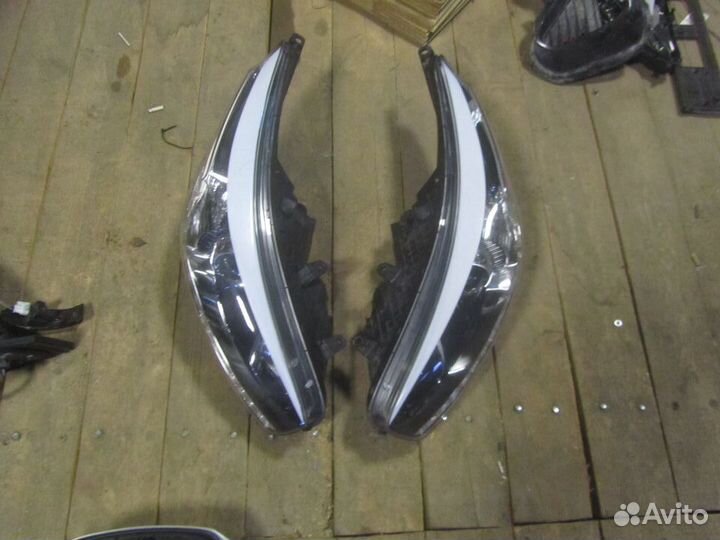 Kia ceed фара левая правая ксенон