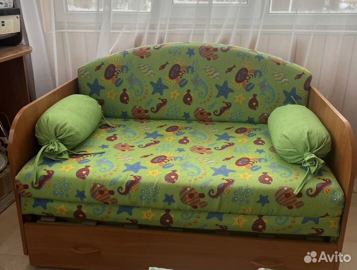 Кровать диван детская размер- 120 на 76