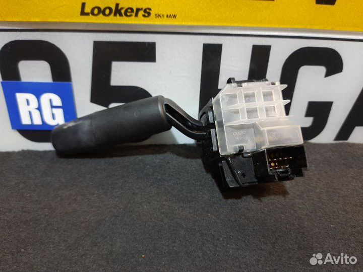 Подрулевой переключатель правый Mazda 3 Bk седан