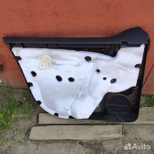 Дверные карты, обшивки дверей Туарег NF, FL