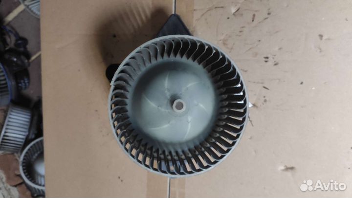 Мотор печки Крайслер Себринг Додж Стратус