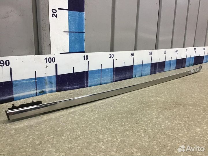 Молдинг задней правой двери Toyota RAV 4 2018