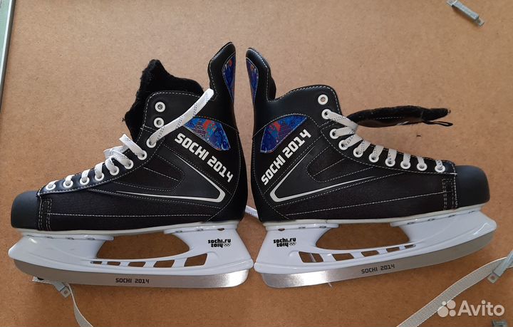 Коньки хоккейные 