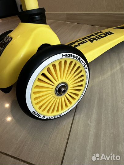 Самокат scoot and ride