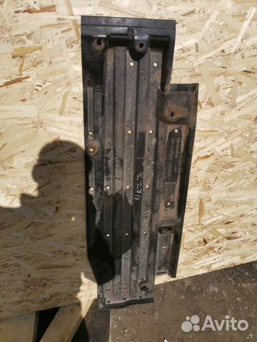 Защита днища кузова правая Mazda 3 BL 1.6 Z6 2011