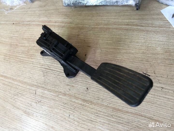 Педаль газа Ssangyong Actyon