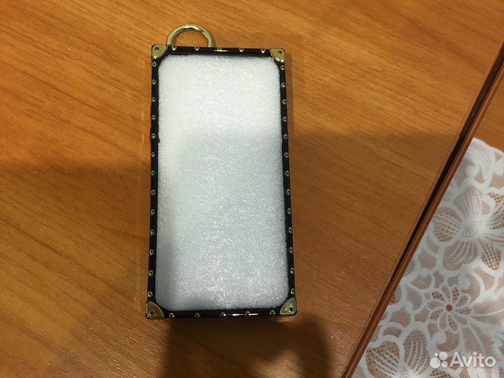 Чехол для iPhone 10