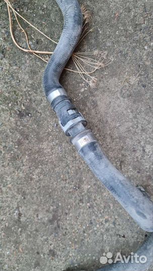 Патрубок системы охлаждения Ford Focus 2