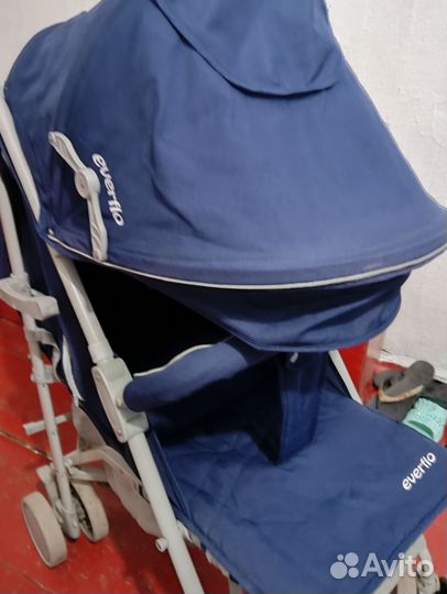 Коляска трость