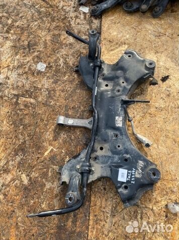 Hyundai Tucson 3 TL подрамник передний 2017