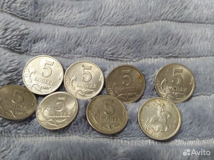 Продам монеты 2002 года