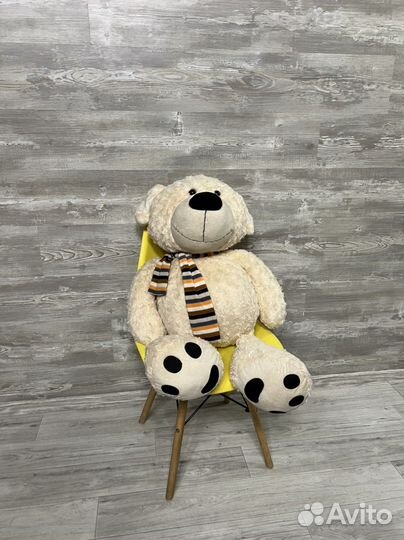 Плюшевый медведь