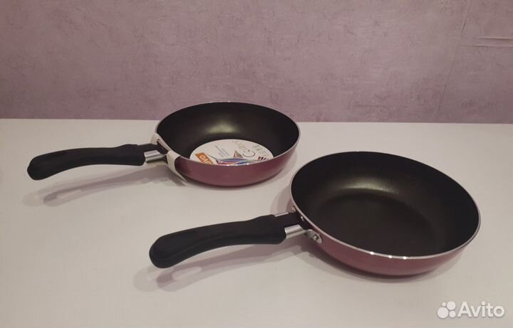 Сковородки маленькие d-16 см, Новые