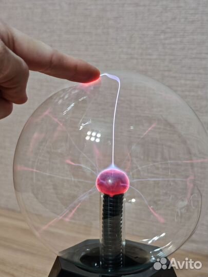 Магический шар с молниями