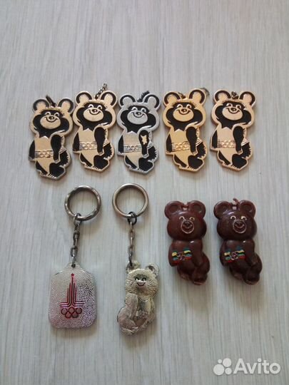 Значки, брелки и вымпел 