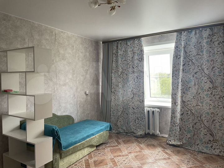 Комната 13,7 м² в > 9-к., 4/5 эт.